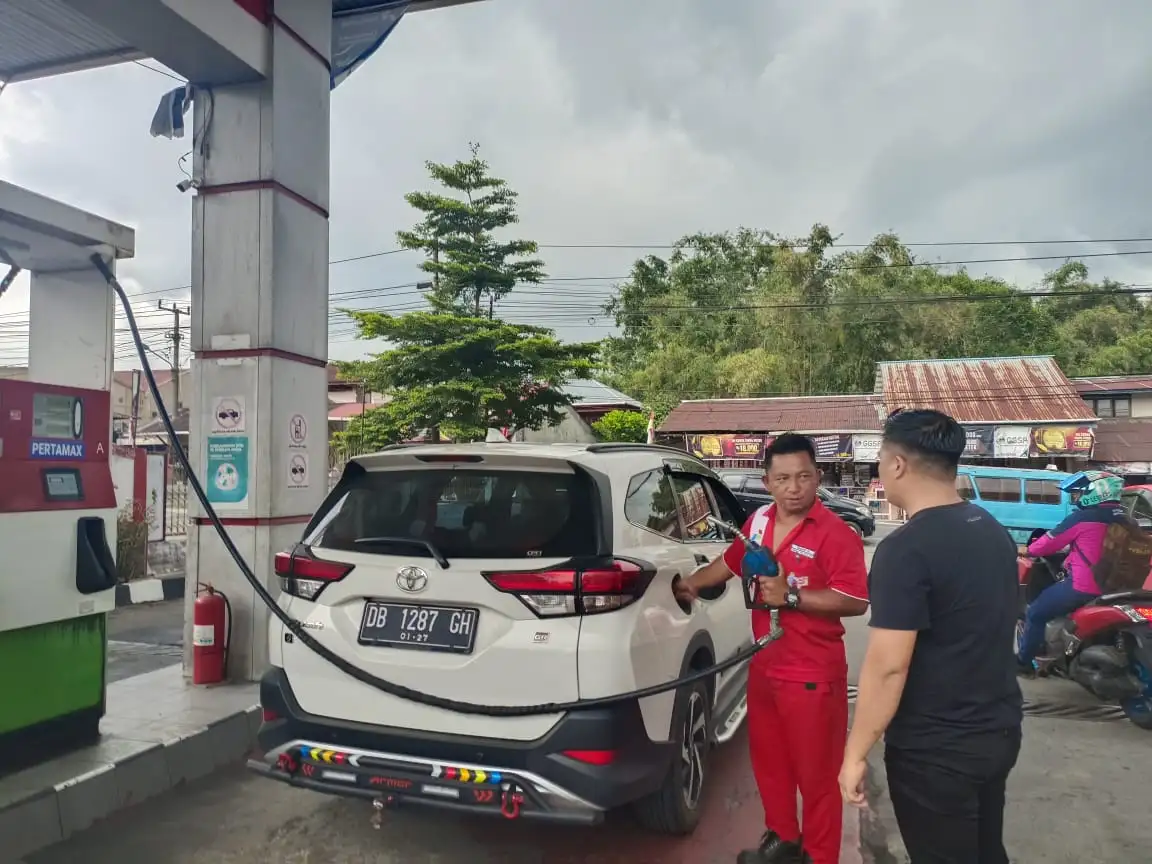 Pengecekan Bbm Subsidi Oleh Satuan Reskrim Unit III Tipidter Polres Minahasa Di Spbu Langowan Dan Kawangkoan